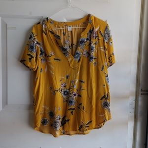 Old Navy V Neck T Shirt